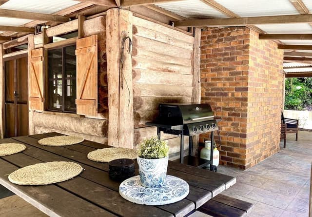 Banksia Family Cabin