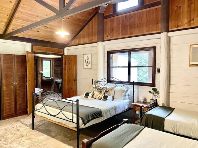 Ironbark Romantic Cabin