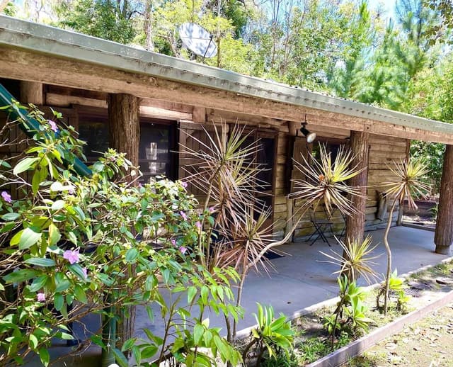 Pioneer Traditional Cabin