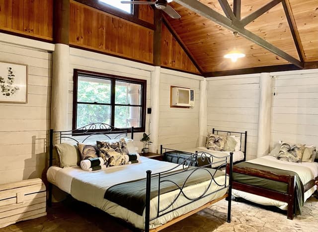 Ironbark Romantic Cabin