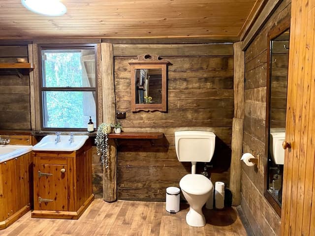 Heritage Grand Cabin