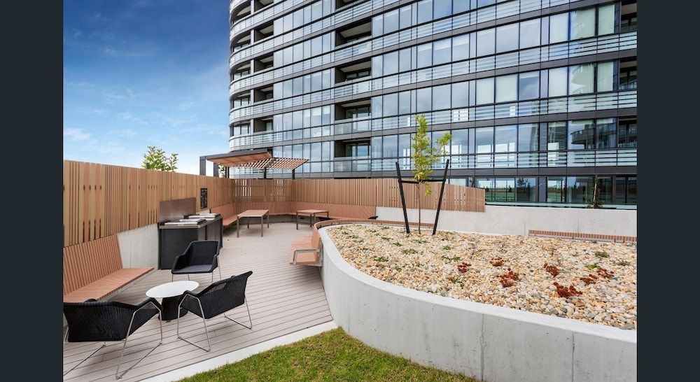 Wyndel Apartments - Riverside On Collins4