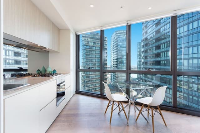 Deluxe One Bedroom Apartment - City View