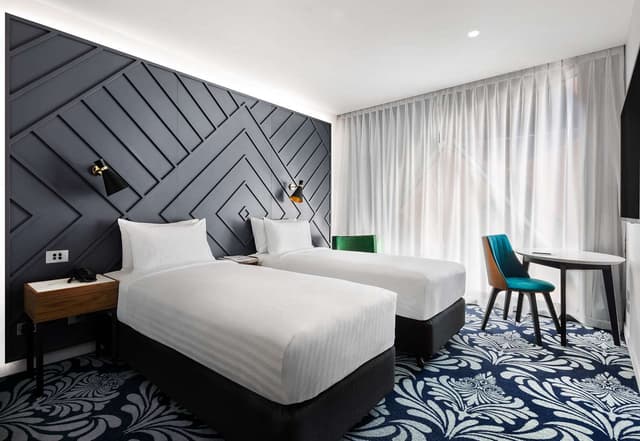 TWIN ACACIA ROOM