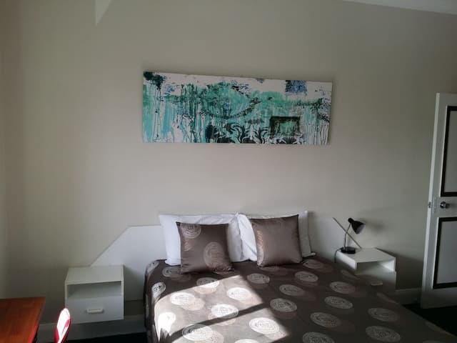 Superior Studio, 1 Queen Bed, Mountain View