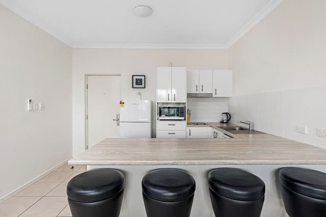 Deluxe Apartment, Balcony, Garden View