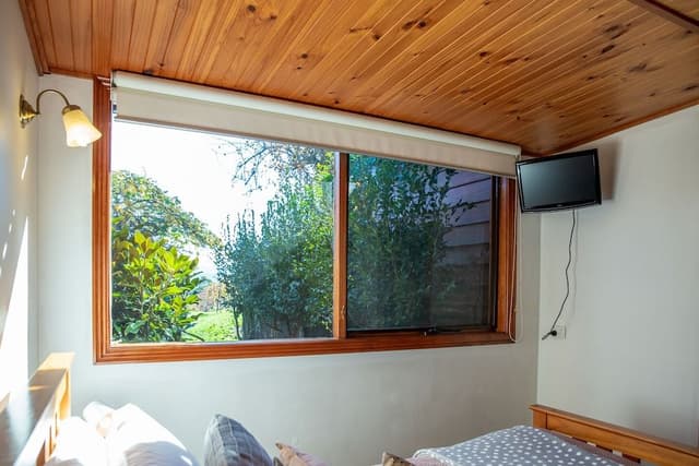 Cottage, Mountain View