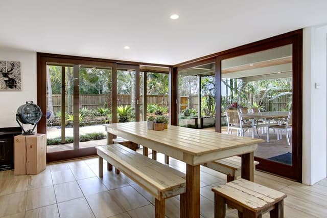 House, 5 Bedrooms