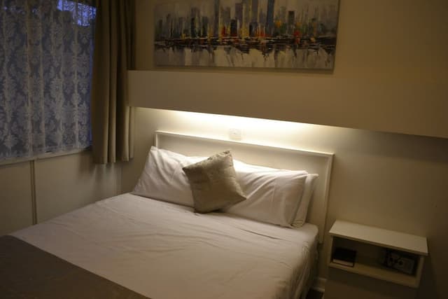 Queen Room - Pet Friendly