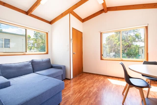 Family Cabin - Sleeps 4