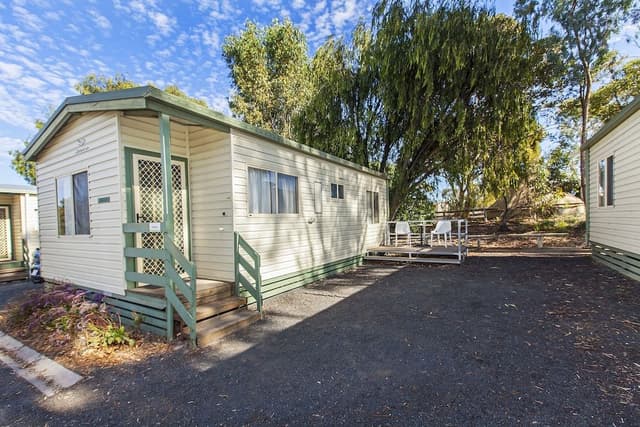 Family Cabin - Sleeps 4