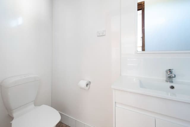 Ensuite Cabin