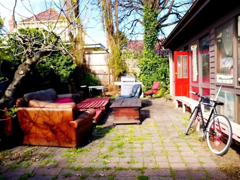 St Kilda East backpackers' hostel3