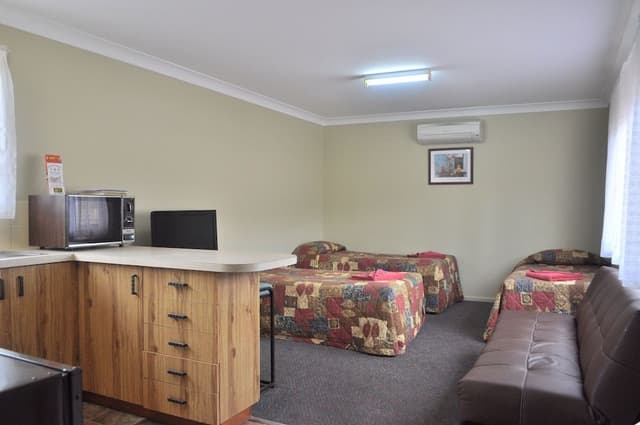 Large Cabin