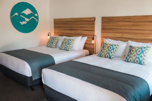 Deluxe Twin Suite