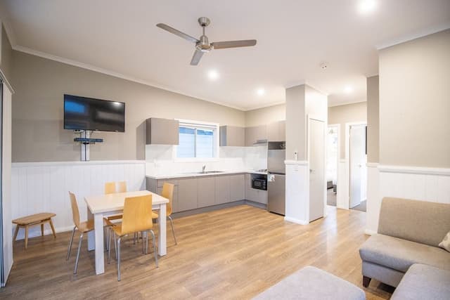 Feathertop Villa