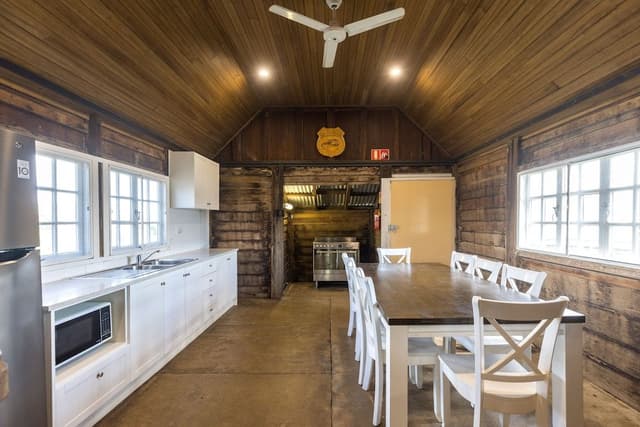 Log Cabin