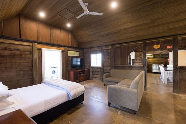 Log Cabin