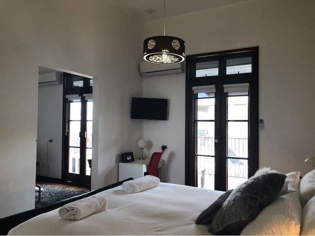 Deluxe Suite, 1 Bedroom, Ensuite, Hill View