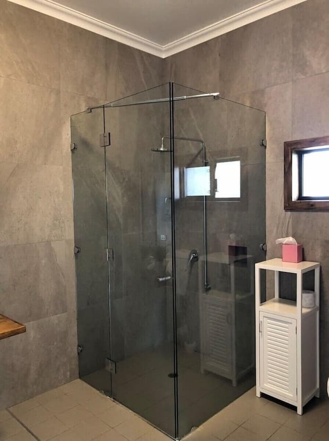 Deluxe Suite, 1 Bedroom, Ensuite, Hill View