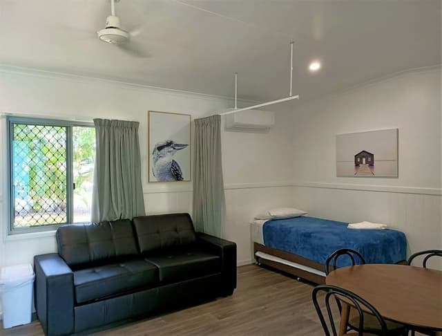 Standard 1 Bedroom Accessible Cabin - S6