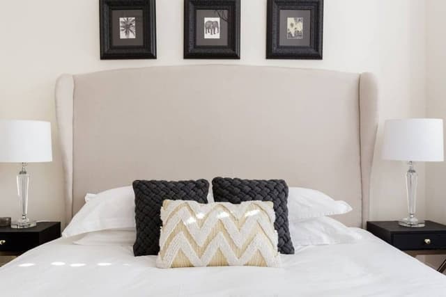 Luxury House, 5 Bedrooms, Kitchen, Courtyard Area