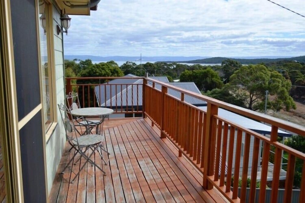 Coles Bay House4