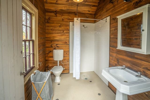 House, 3 Bedrooms