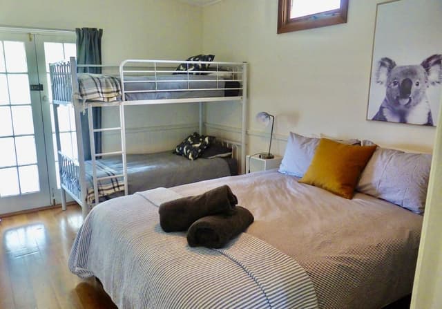 Design Cottage, 3 Bedrooms, Kitchen, Garden View