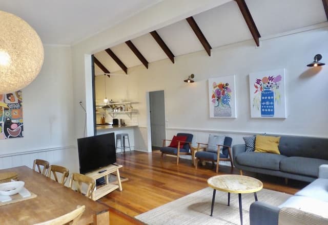 Design Cottage, 3 Bedrooms, Kitchen, Garden View
