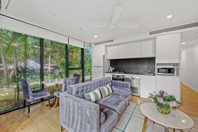 1 Bedroom Apartment