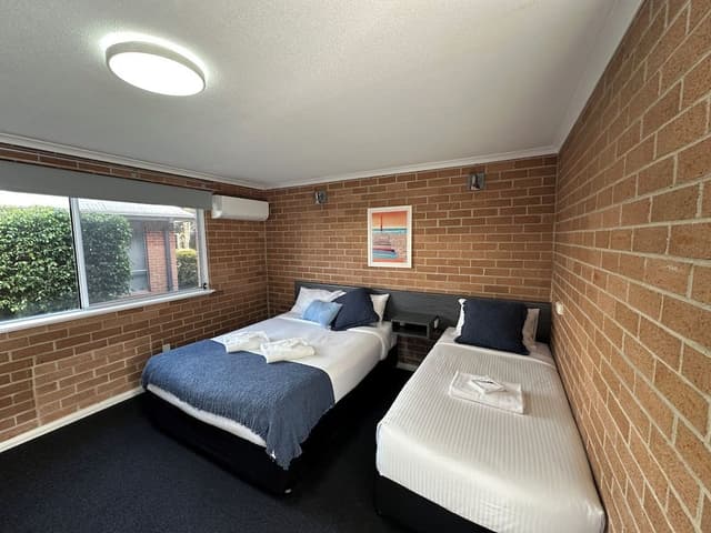 Family Room (Sleeps 5)