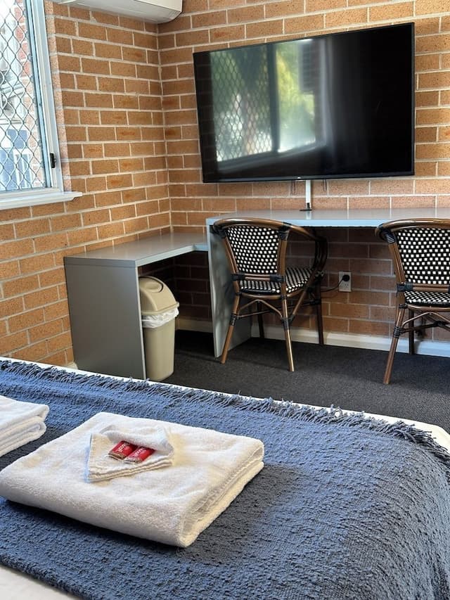 Family Room (Sleeps 5)