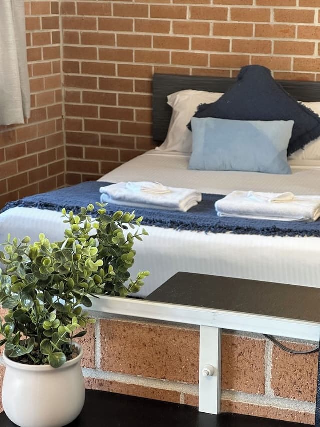Family Room (Sleeps 5)