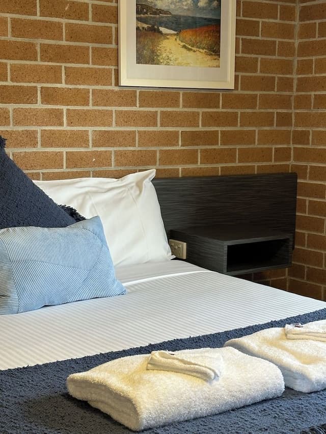 Family Room (Sleeps 5)