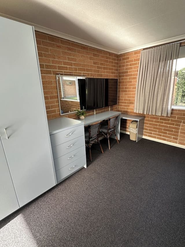 Family Room (Sleeps 5)