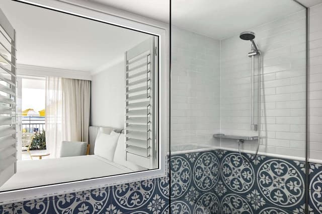 Room, 1 King Bed, Poolside (Water View)