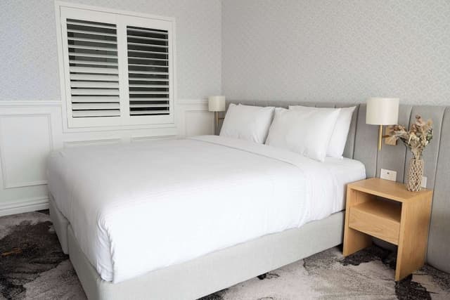 Deluxe Room, 1 King Bed (Water View)