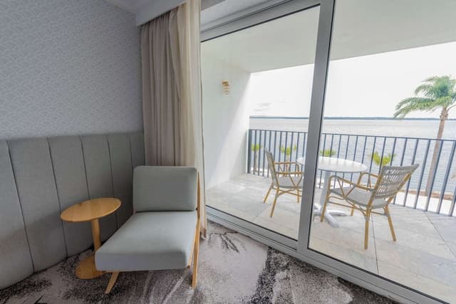 Deluxe Room, 1 King Bed (Water View)