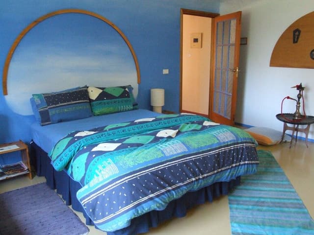 Room (Exotic Guest Room For 3)