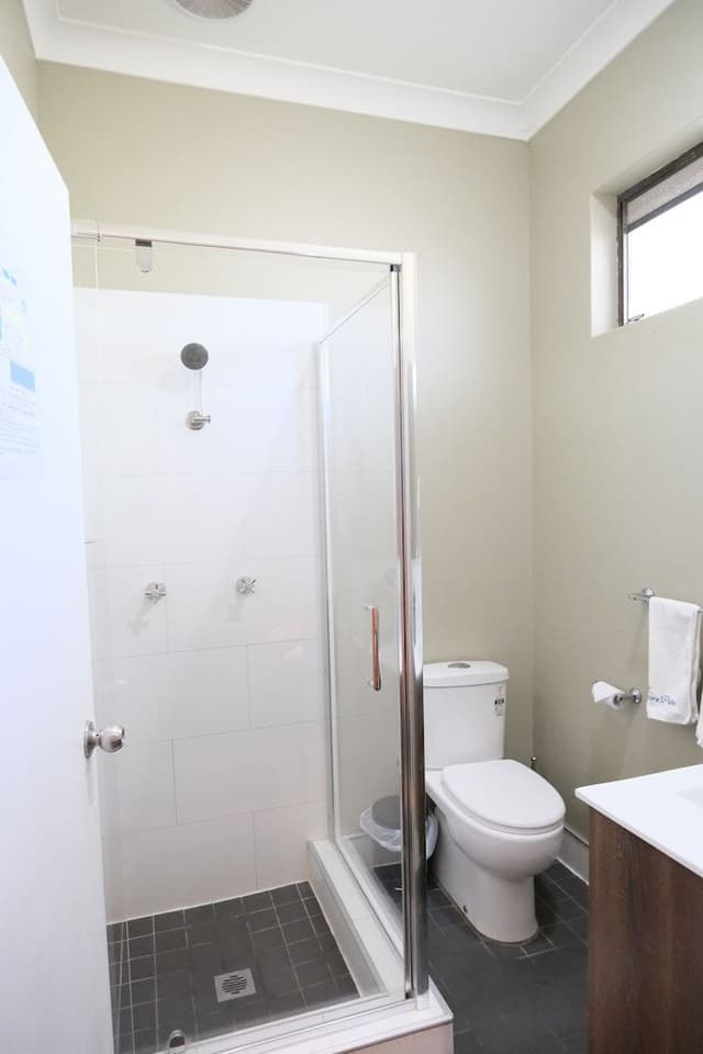 Deluxe Family Room Ground Floor - 2 Queen and 1 Single Bed