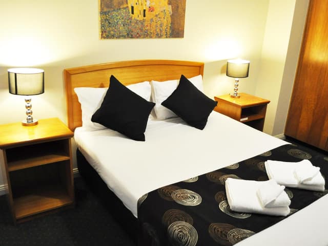 Queen Room