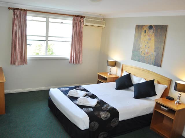 Queen Room