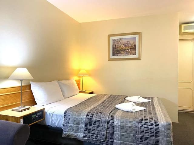 Queen Room