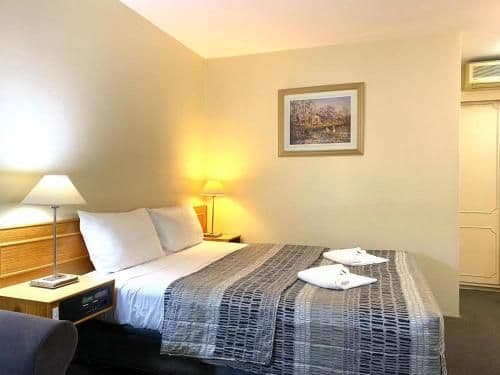 Queen Room