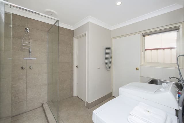 Deluxe Chalet, 3 Bedrooms, Non Smoking, Kitchenette (Non Pet Friendly)