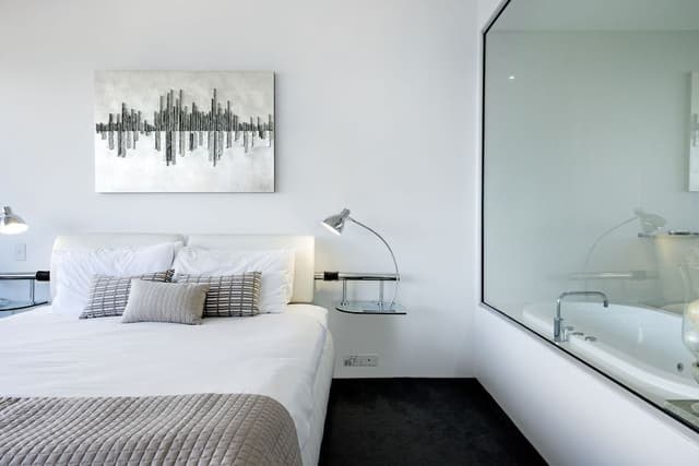 City Apartment, 3 Bedrooms, 2 Bathrooms, City View