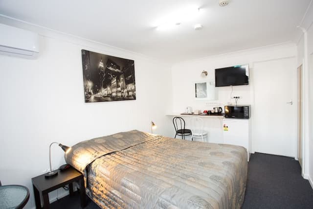 Queen Room