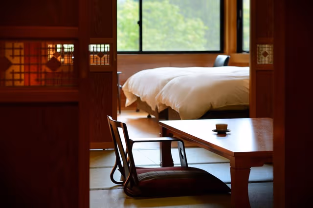 Japanese Western Room (Twin Room + 8 Tatami Mats)
