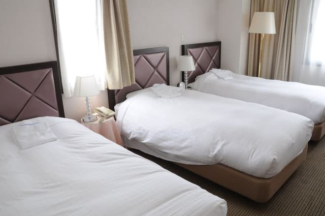 Triple Room, Smoking